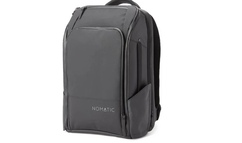 Nomatic travel bag